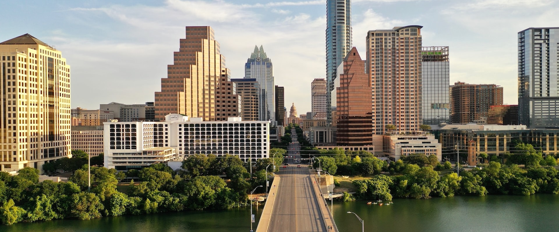 Finding An Investment Property In Austin: The Benefit Working With Commercial Real Estate Agency
